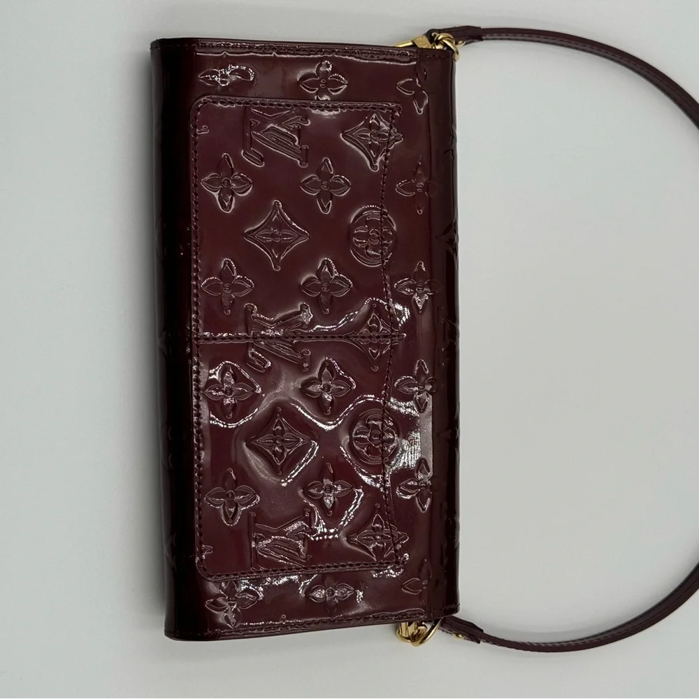 (SOLD) Louis Vuitton Vernis Patent Leather Amarante Shoulder Bag - Picture 3 of 11